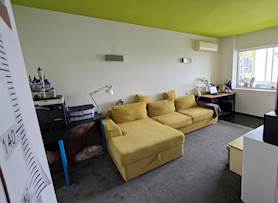 гр. Варна, Младост